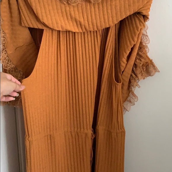 NWT see by chloe mustard pleated dress size xs - Picture 3 of 5